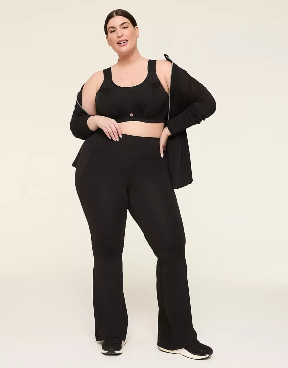 Photo of model in LIVI flare bottoms