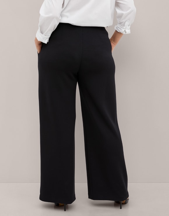 alternate Photo of model in Lane Bryant wide leg pants