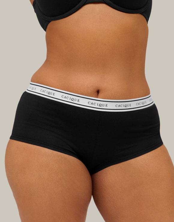 Photo of model in Cacique boyshort panties