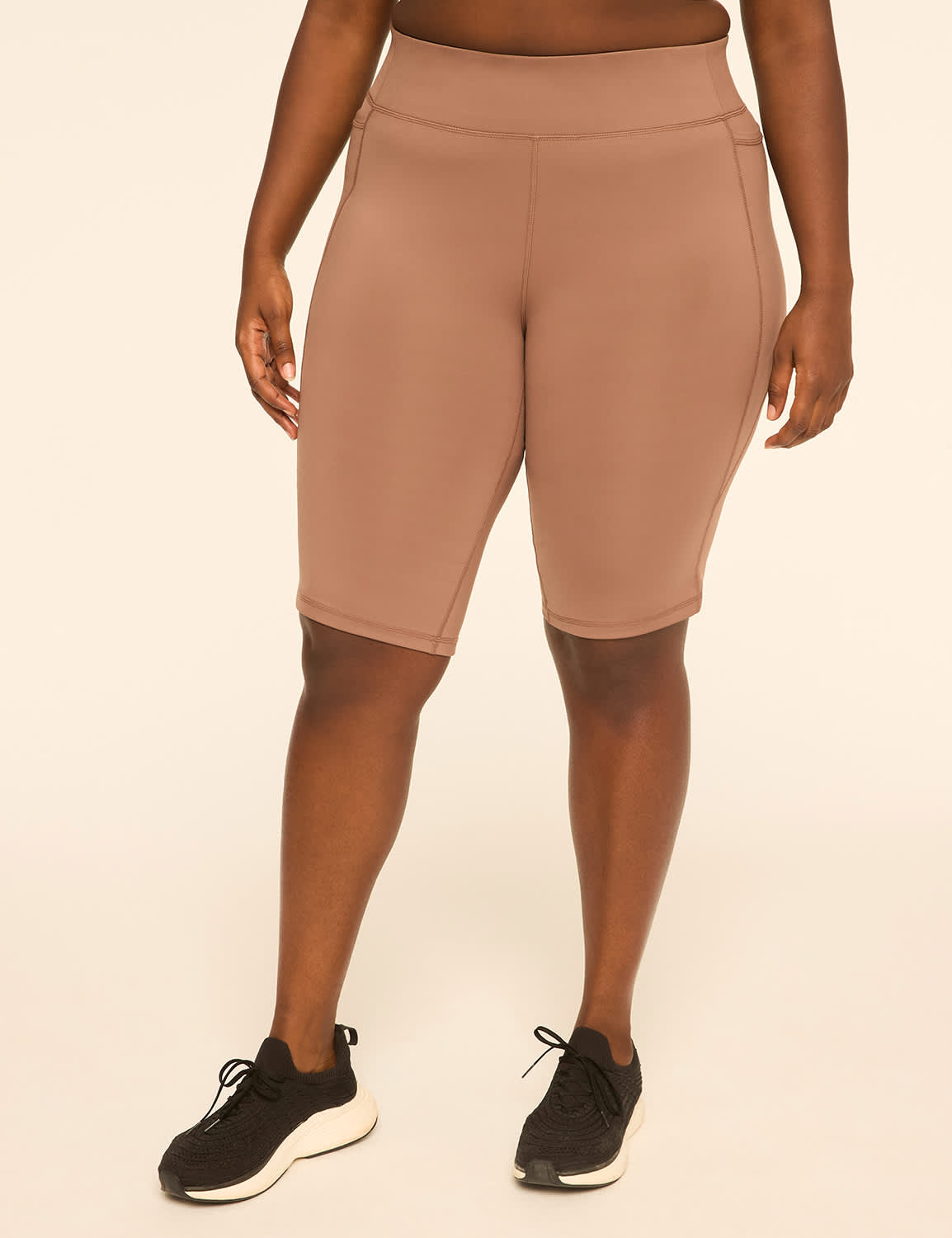 LIVI Go-Getter Wicking Knee Short
