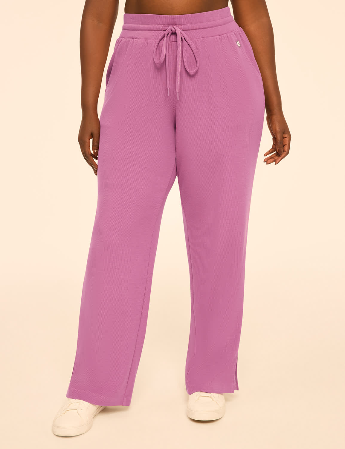 LIVI Ribbed Journey Relaxed Straight Pant