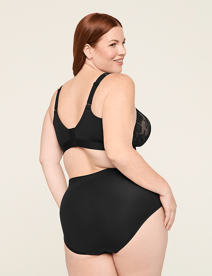 Comfort Bliss&reg; Lightly Lined No-Wire Bra With Lace