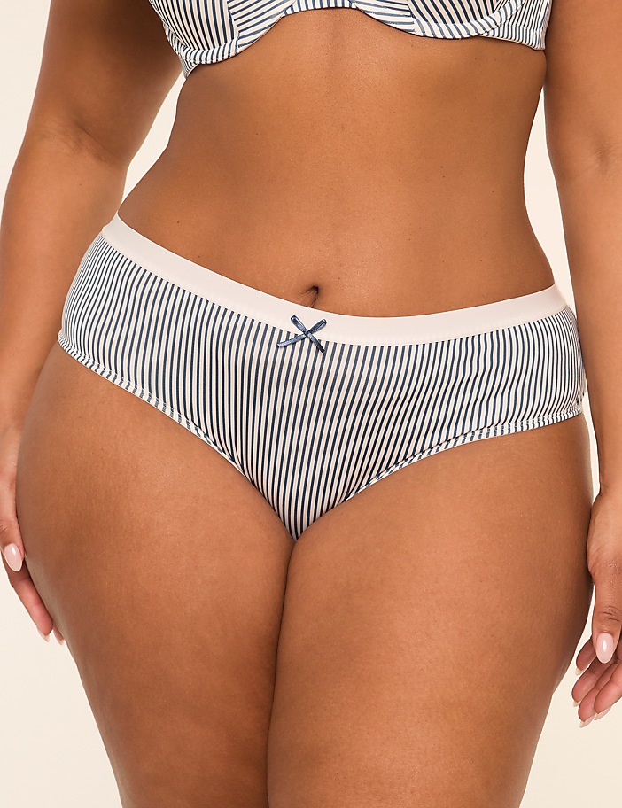No-Show Lace-Back Hipster Panty