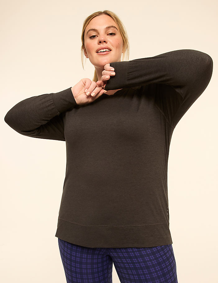 LIVI Long Sleeve Crew Neckline Livi