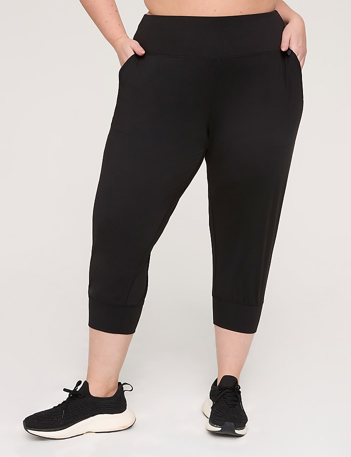 LIVI Soft Capri Jogger