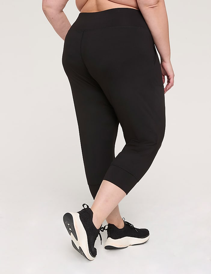 LIVI Soft Capri Jogger