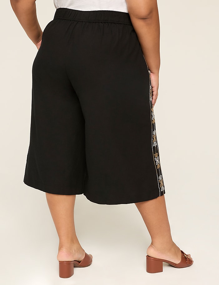 Embroidered Pull-On Culotte