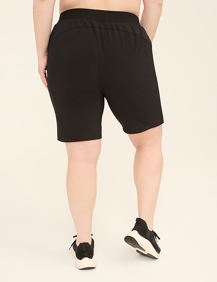 LIVI Stretch Woven Bermuda Short