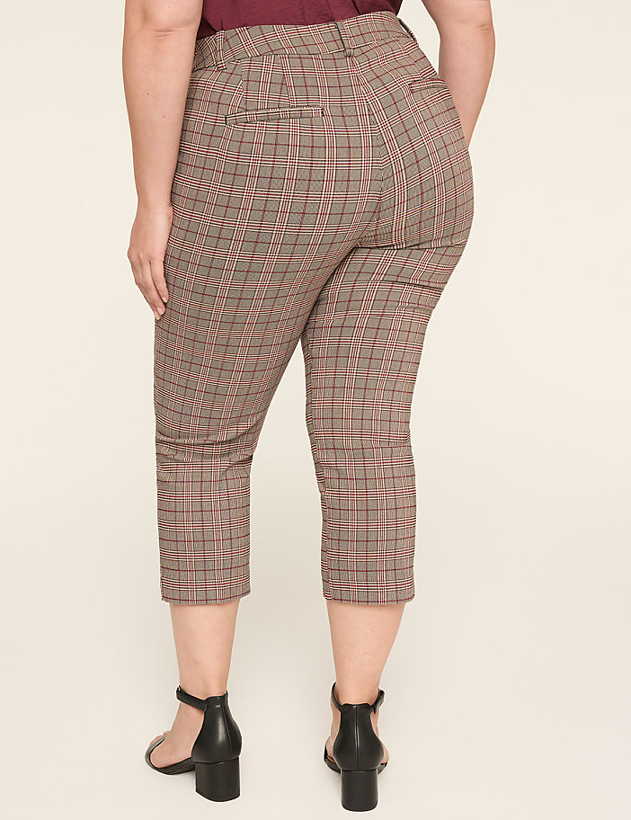 4-Season Slim Capri Pant