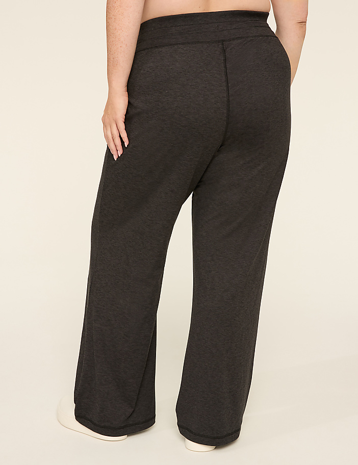 LIVI Soft Relaxed Straight Pant