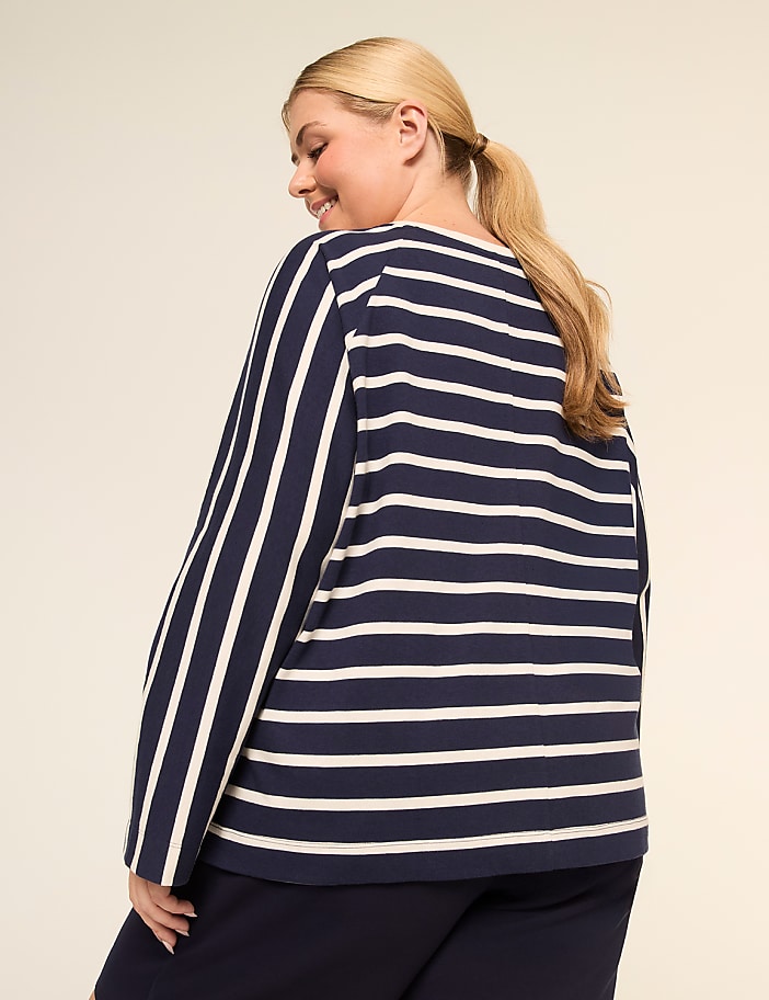 LIVI Raglan Wide Crew-Neck Tee