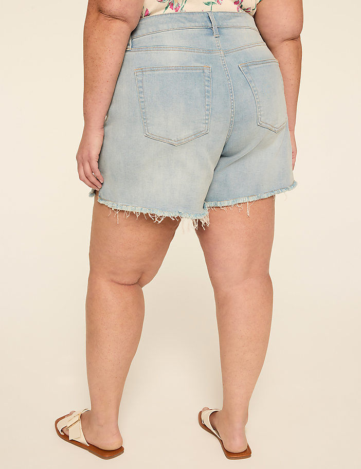 Relaxed 5.5" Short