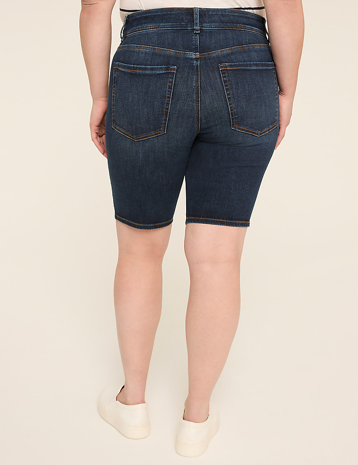 Tighter Tummy Fitted 10" Bermuda Short