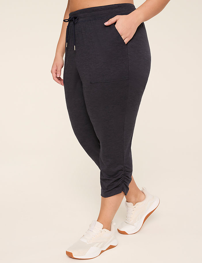 LIVI Soft Marled Ruched Capri Jogger Pant