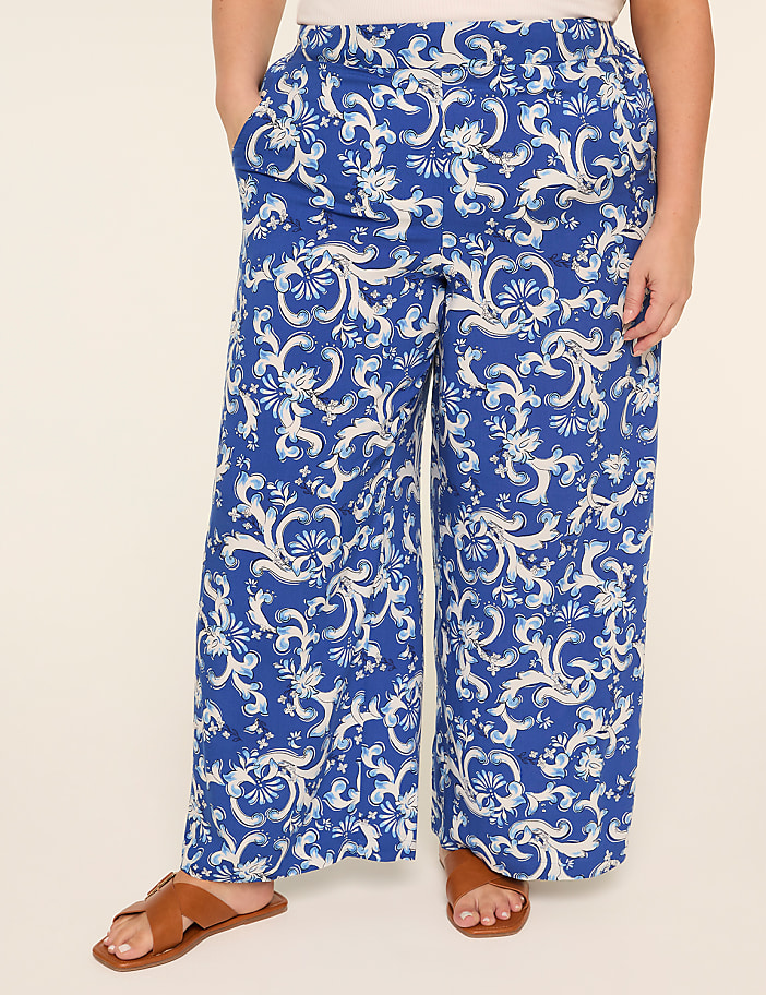 Pull-On Printed Wide Leg Pant