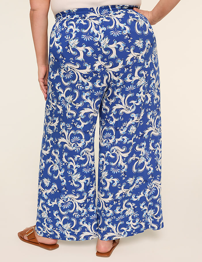 Pull-On Printed Wide Leg Pant