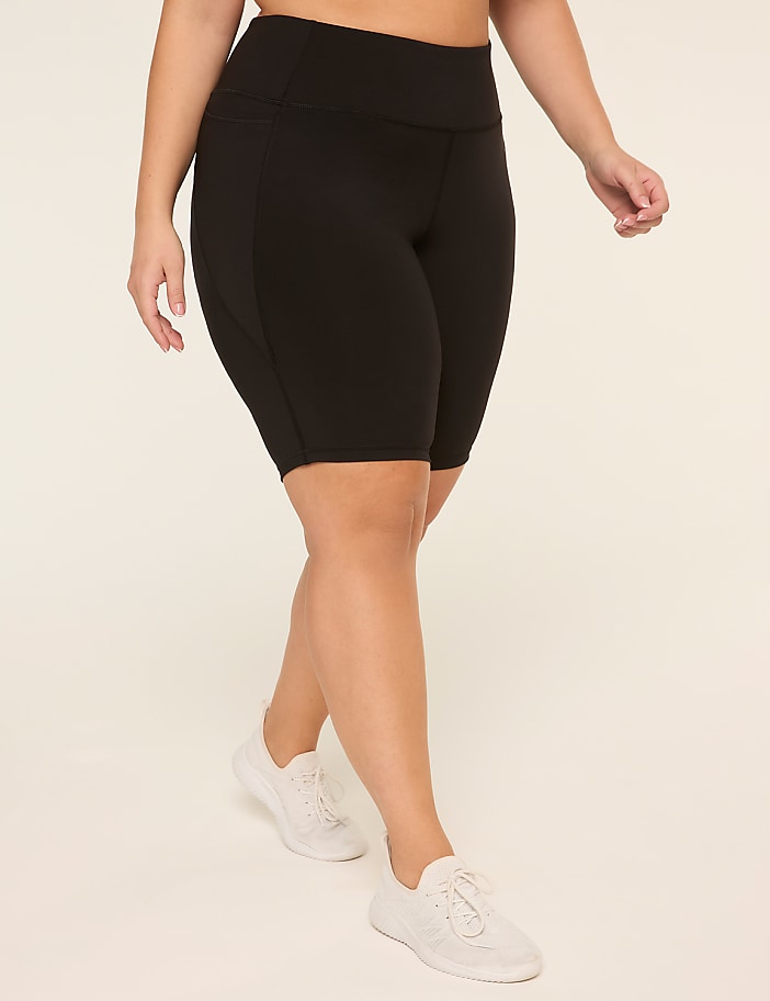 LIVI Go-Getter Wicking Knee Short