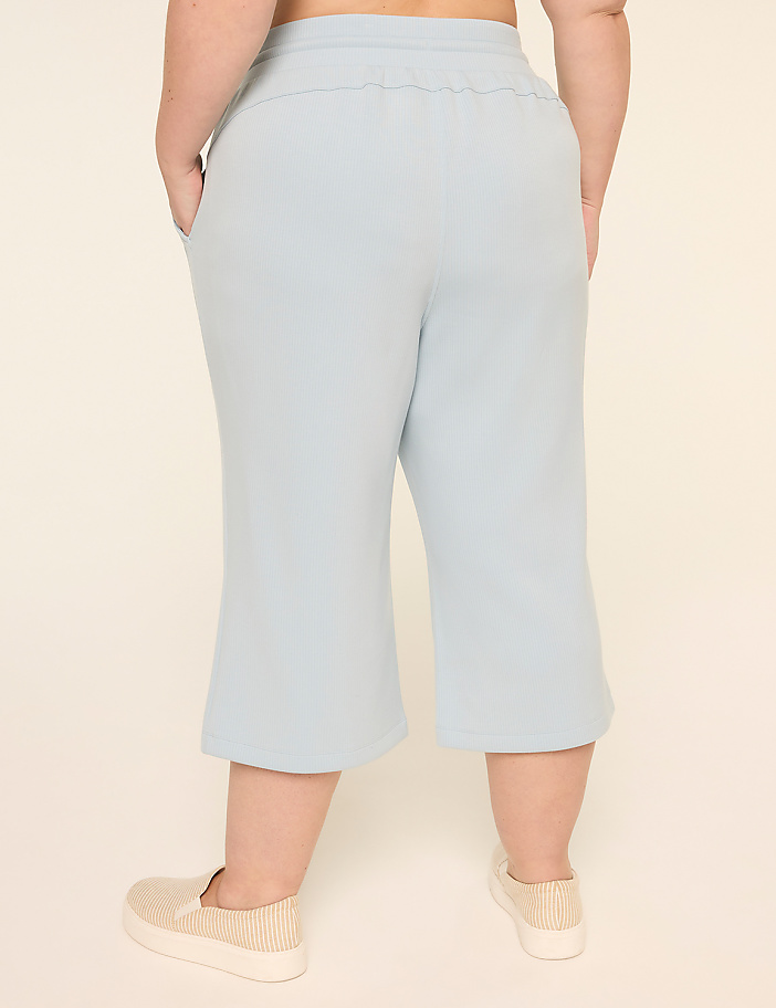 LIVI Ribbed Journey Relaxed Straight Crop Pant