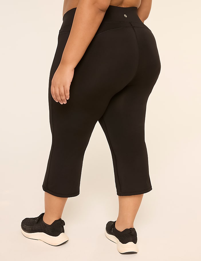 LIVI Go-Getter Wicking Bootcut Capri