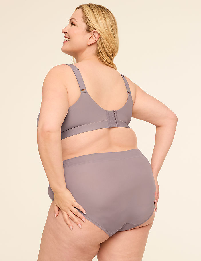 Comfort Bliss&reg; Lightly Lined Full Coverage Bra