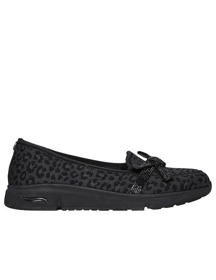 Skechers x Martha Stewart: Arch Fit&reg; Living