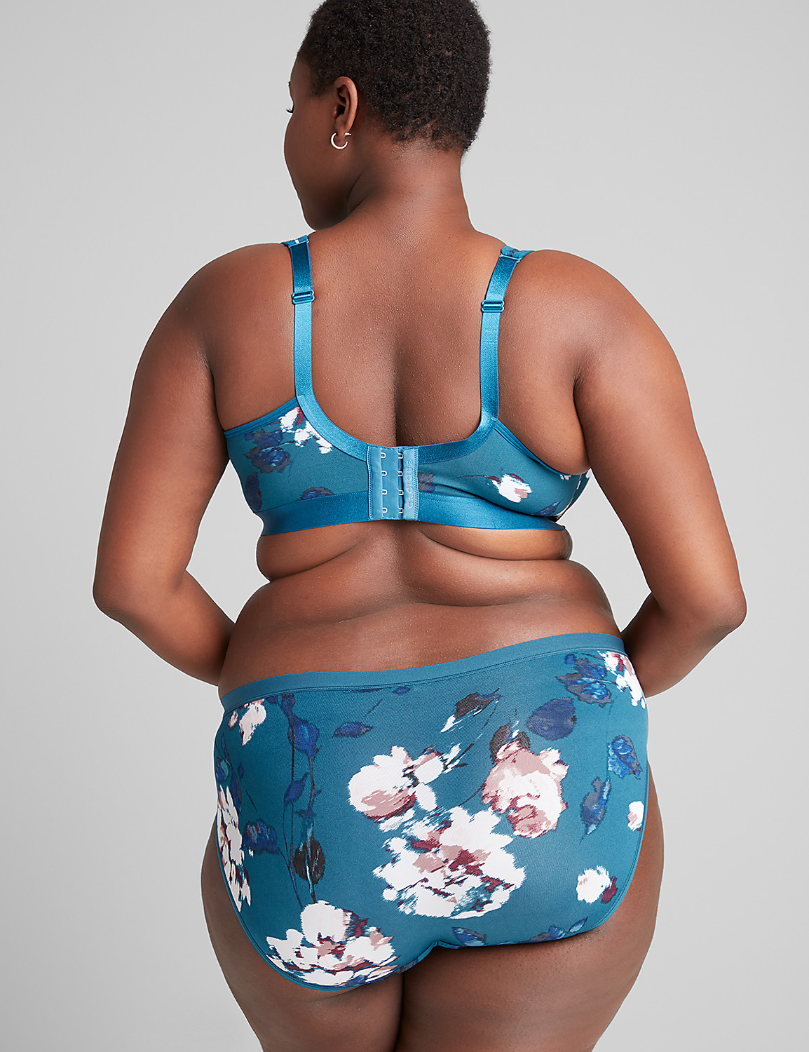 Smooth Lightly Lined Balconette Bra Product Image 2