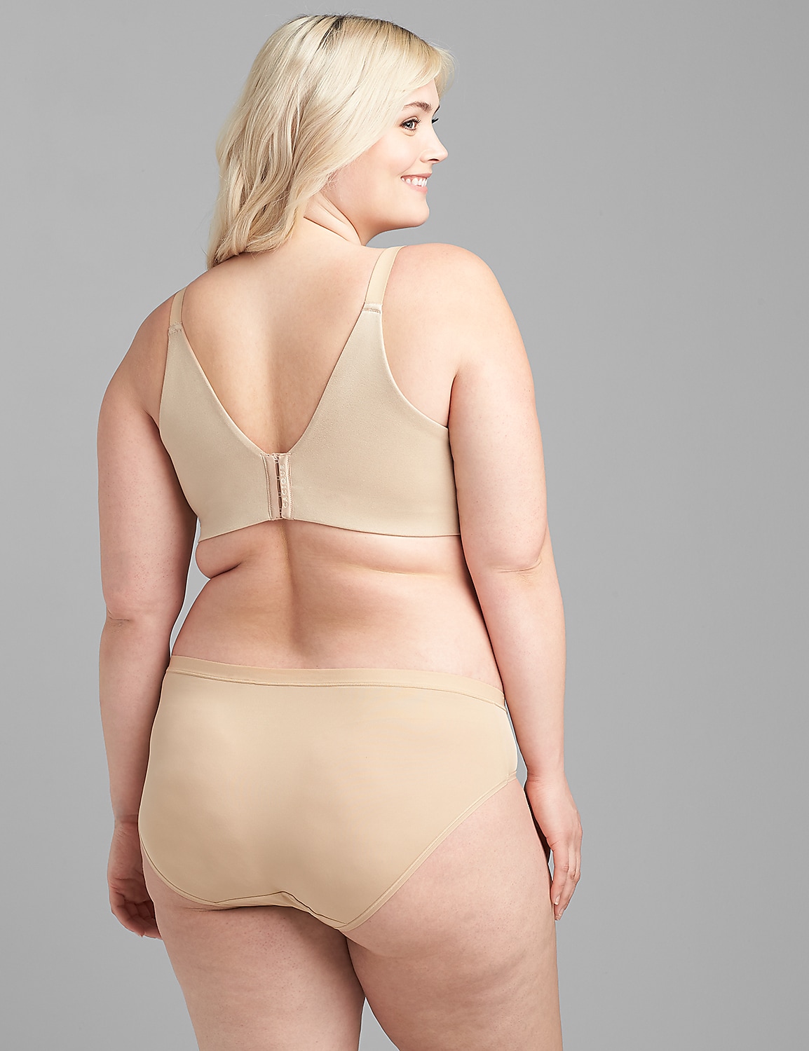 Invisible Backsmoother Boost Plunge Bra Product Image 2