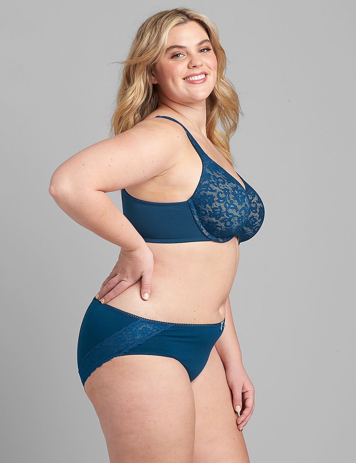 Cotton Lightly Lined Full Coverage Bra With Lace Product Image 3
