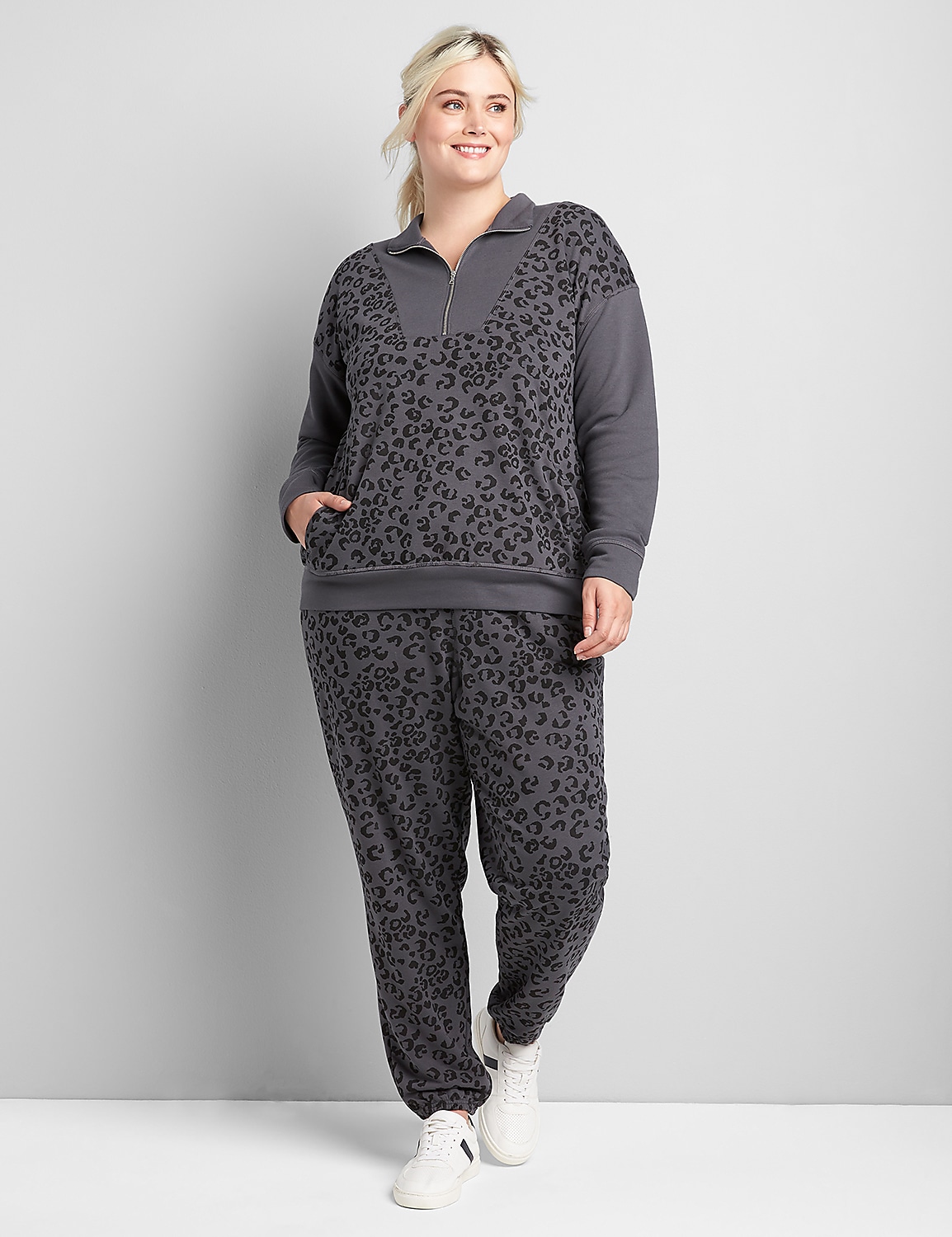 LIVI Half-Zip Pullover Product Image 3