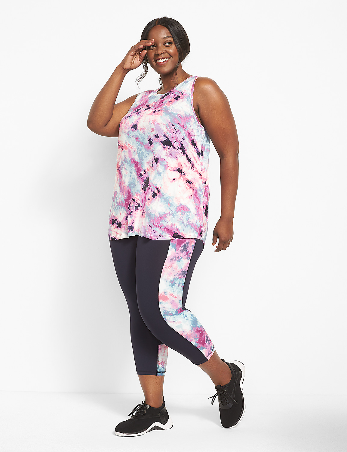 LIVI High-Neck V-Back Tank Product Image 2