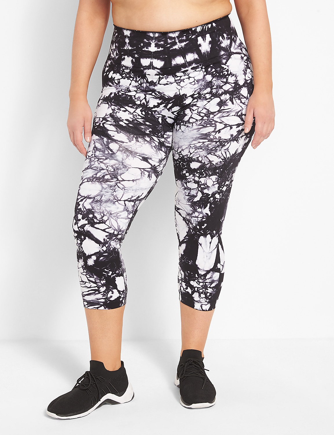 LIVI High-Rise Seamless Capri Active Tights - Tie-Dye Product Image 3