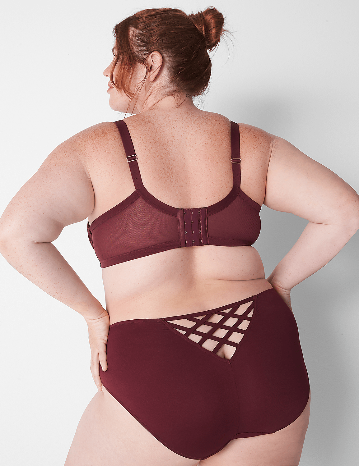 Lace Strappy Max Boost Plunge Bra Product Image 2