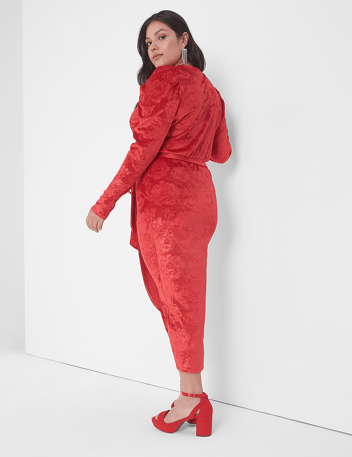 Puff-Sleeve Embossed Velvet Midi Dress Product Image 2
