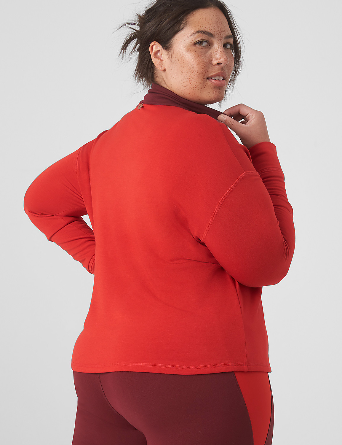 LIVI CozySoft Half-Zip Colorblock Cropped Pullover Product Image 2