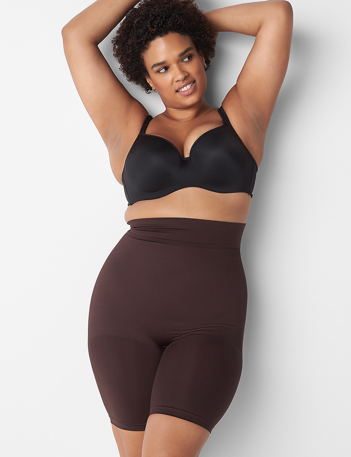 Medium Shaping Ultra High-Waist Short Product Image 1