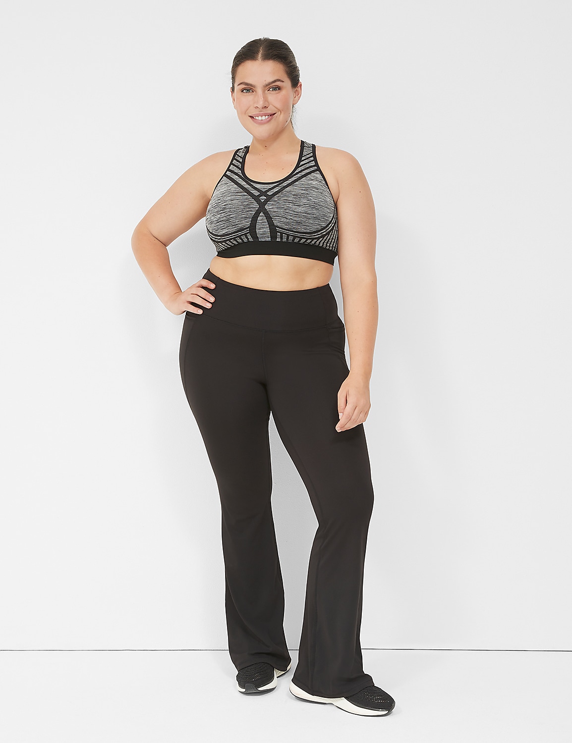 LIVI Wireless Medium-Impact Seamless Sports Bra Product Image 3