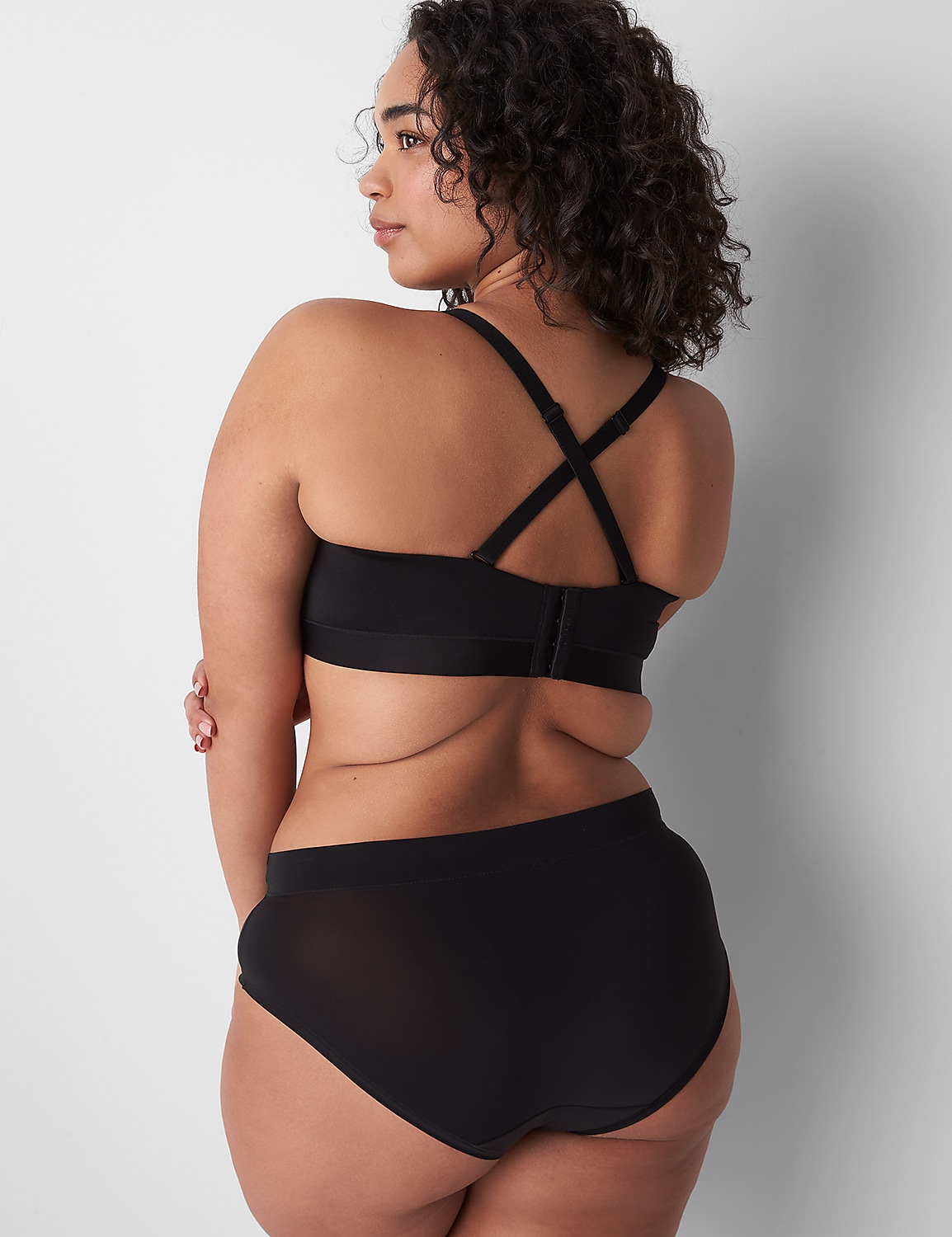 Comfort Bliss&reg; Lightly Lined Multi-Way Strapless Bra Product Image 6