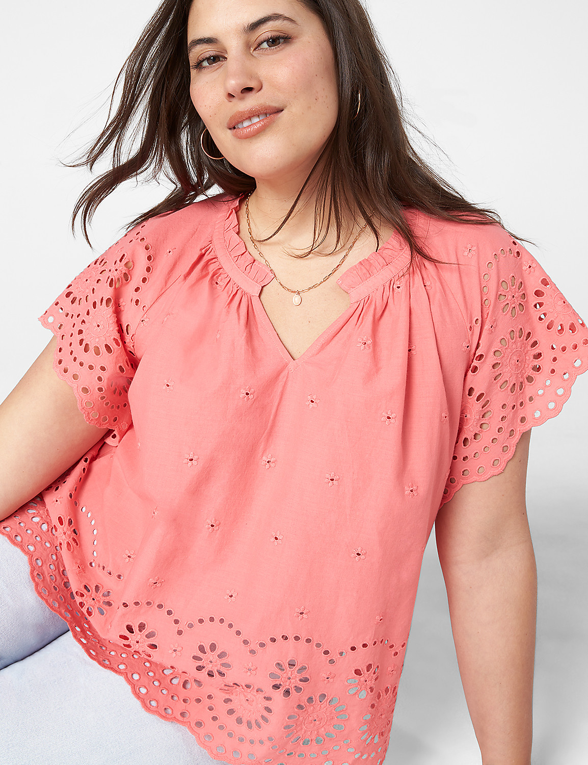 Crop Scallop-Hem Ruffle-Neck Top Product Image 4