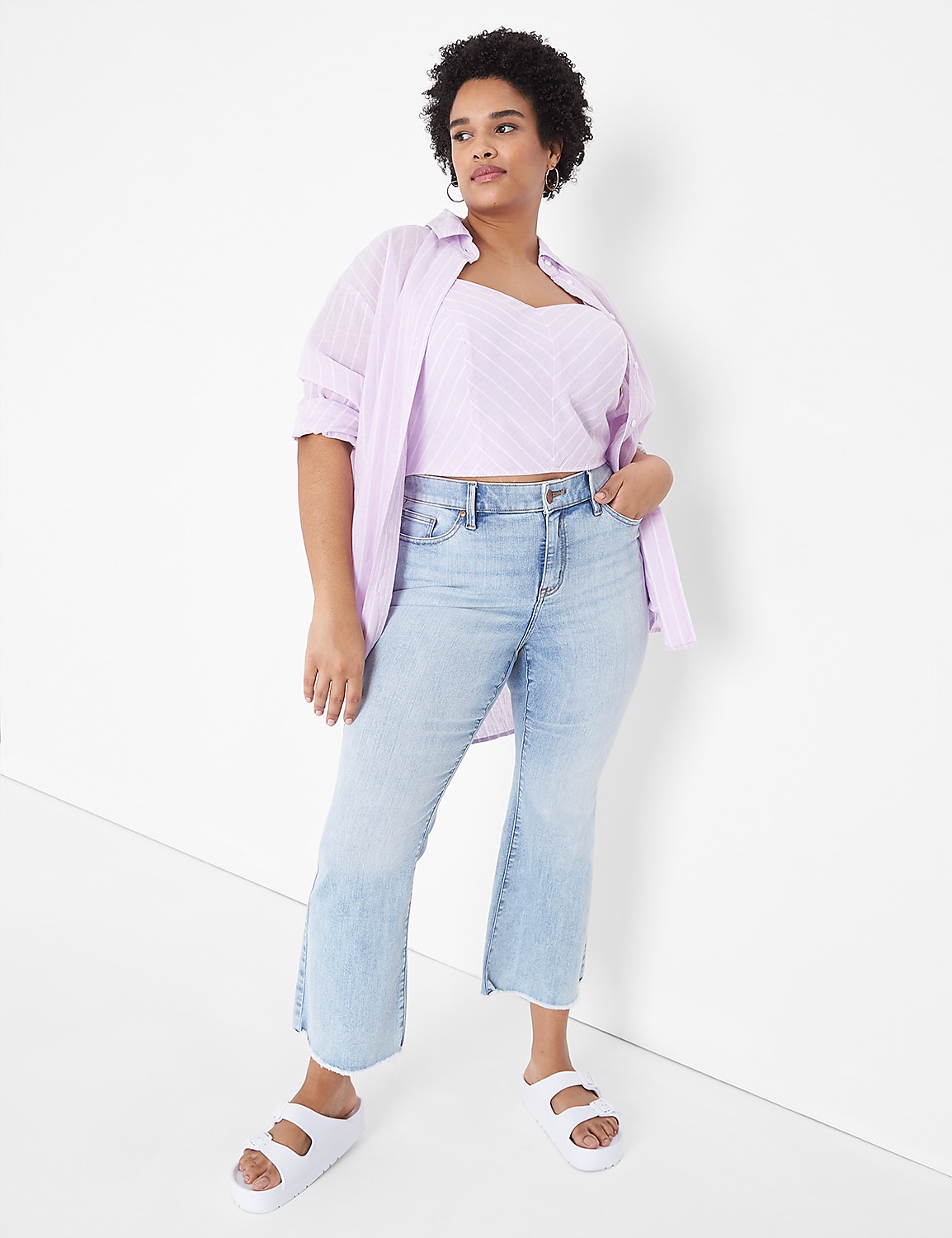 Signature Fit Cropped Flare Jean Product Image 3