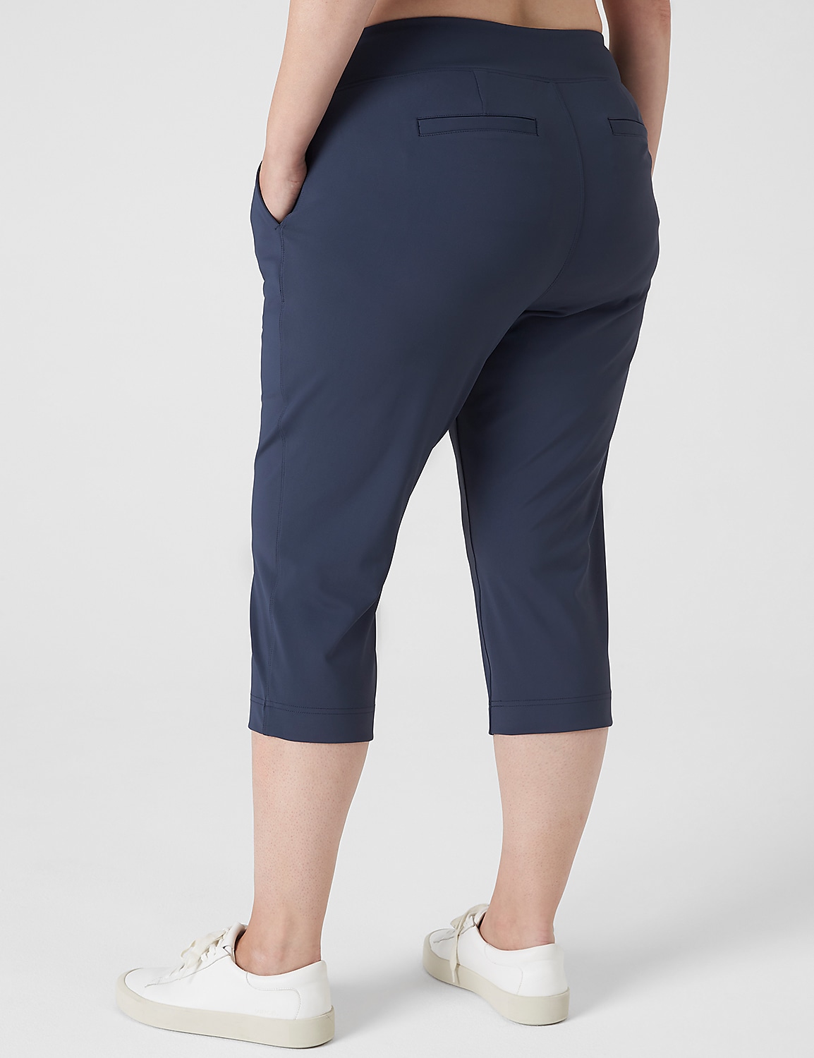 LIVI Knit Stretch Trouser Capri Product Image 2