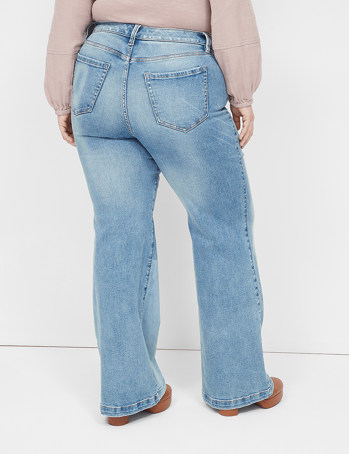Signature Fit Flare Two-Tone Jean Product Image 2
