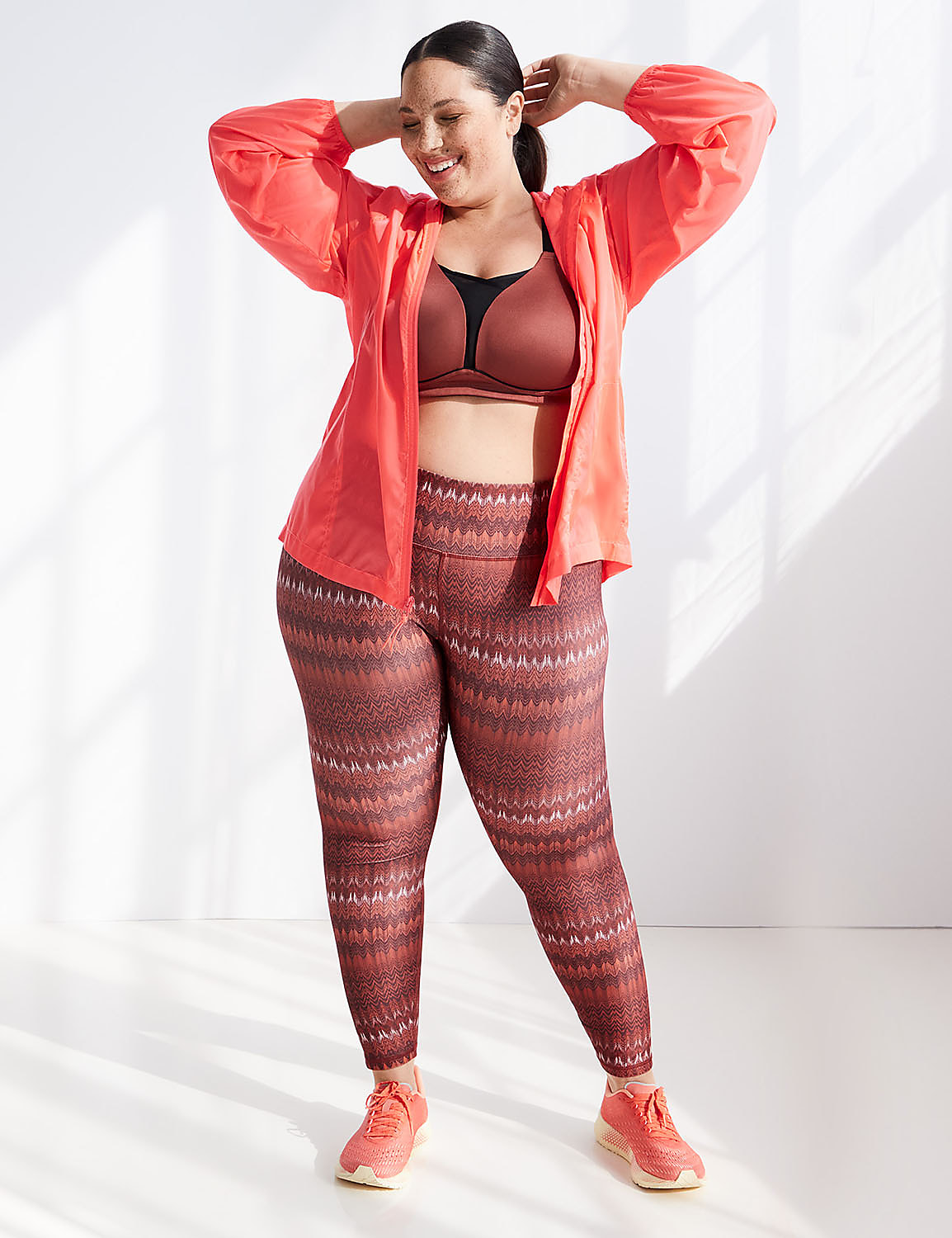 LIVI Wireless Medium-Impact Wicking Sports Bra Product Image 4