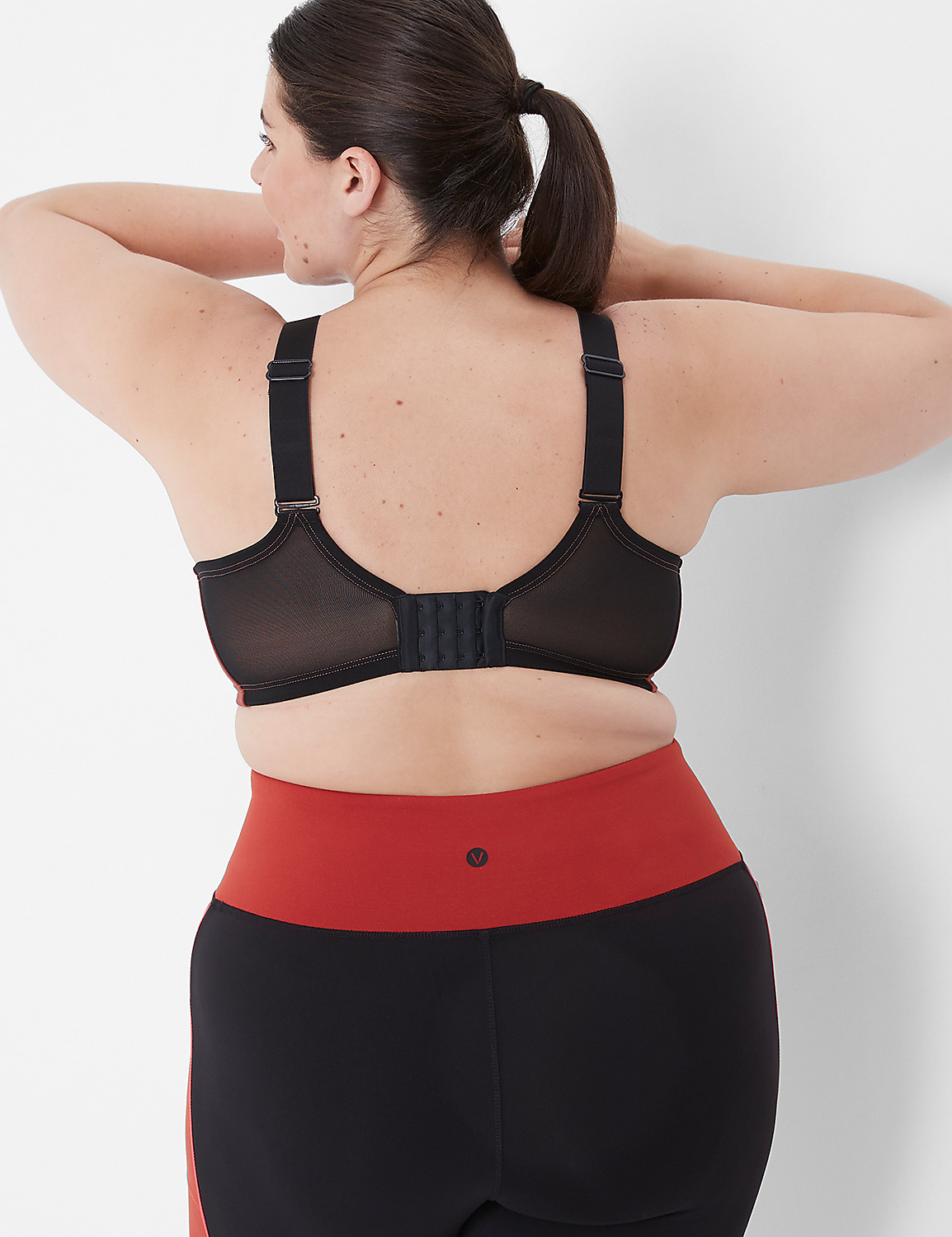 LIVI Wireless Medium-Impact Wicking Sports Bra Product Image 2