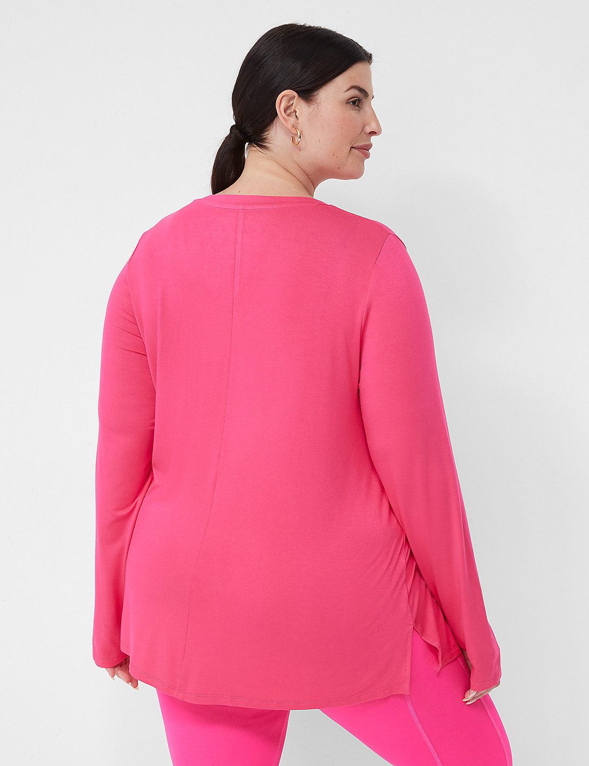 LIVI Long-Sleeve Crew-Neck Graphic Tee Product Image 2