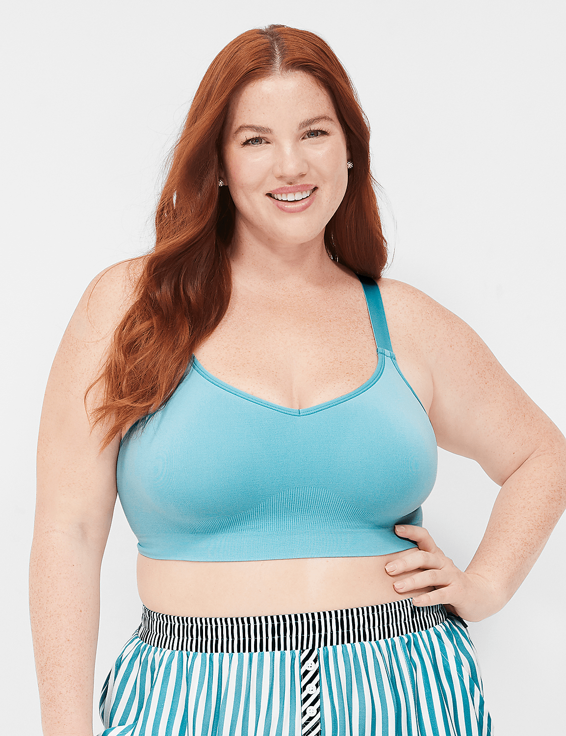 Seamless Strappy-Back Bralette Product Image 1