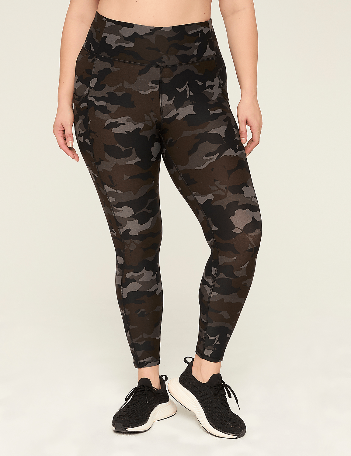 LIVI High-Rise Wicking 7/8 Legging Product Image 1