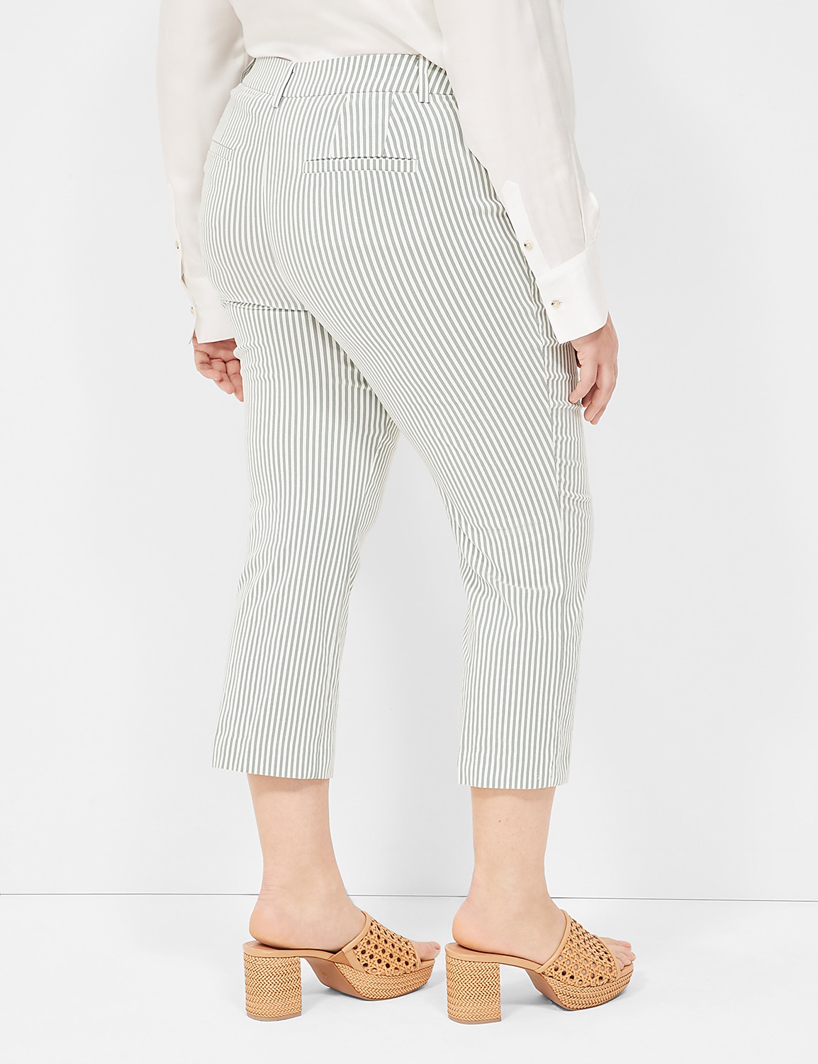 4-Season Slim Capri Pant Product Image 2