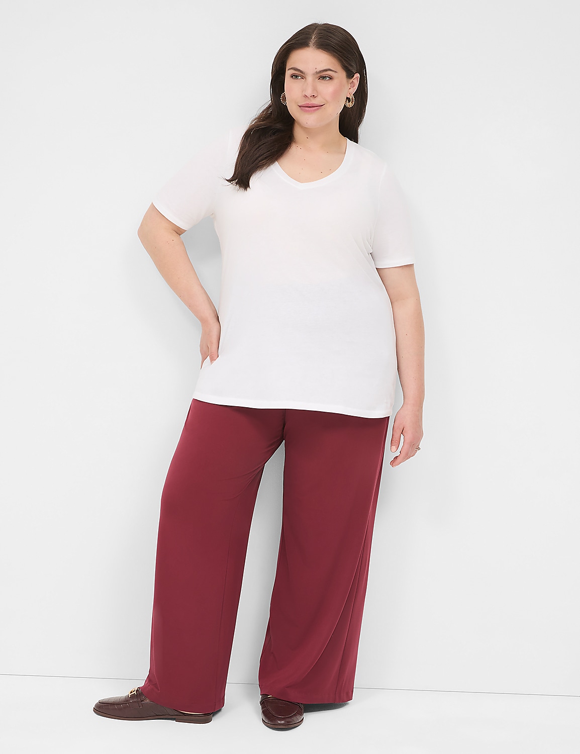 Perfect Sleeve V-Neck Tee Product Image 3