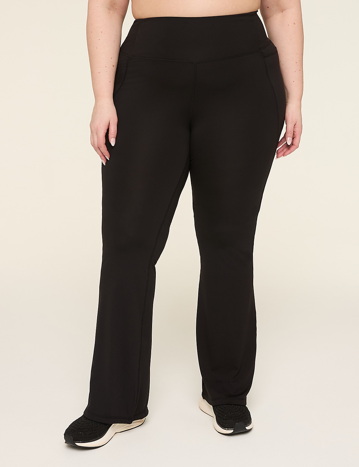 LIVI Soft Flare Legging Product Image 1