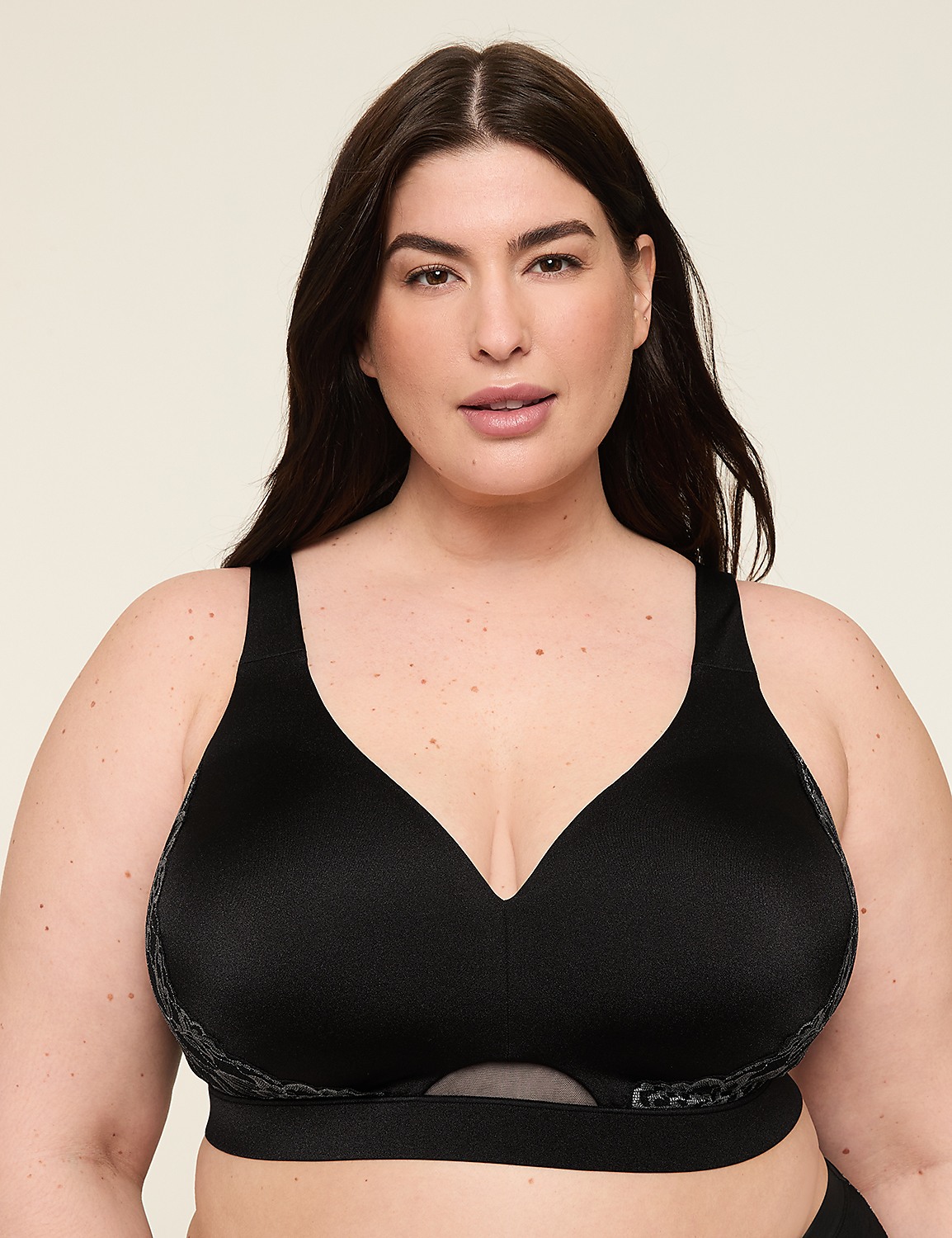 Comfort Bliss&reg; Lightly Lined No-Wire Bra With Lace Product Image 1